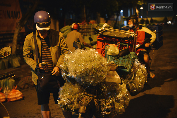 Cận cảnh chợ côn trùng độc nhất Sài Gòn, mỗi ngày chỉ họp đúng 2 tiếng lúc nửa đêm - Ảnh 13.