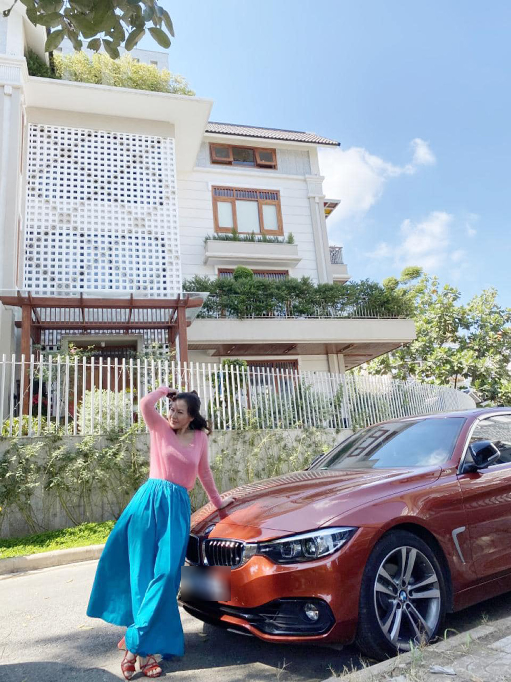 Hình ảnh đời thường của vợ diễn viên Quý Bình: Lúc sang chảnh khi lại giản dị bất ngờ - Ảnh 8. Hình ảnh đời thường của vợ diễn viên Quý Bình: Lúc sang chảnh khi lại giản dị bất ngờ - Ảnh 8.