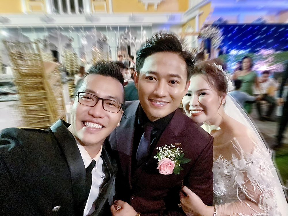 Hình ảnh đời thường của vợ diễn viên Quý Bình: Lúc sang chảnh khi lại giản dị bất ngờ - Ảnh 5. Hình ảnh đời thường của vợ diễn viên Quý Bình: Lúc sang chảnh khi lại giản dị bất ngờ - Ảnh 5.