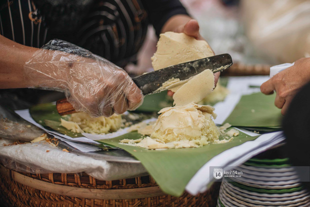 Truy lùng hàng xôi xéo hot nhất nhì Hà Nội, lên cả truyền hình Hàn Quốc vì cách gói xôi gây hoa mắt - Ảnh 11.