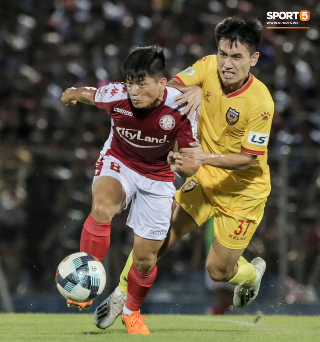 HLV V.League mong đội U22 cay cú nghề nghiệp để không thua đậm tuyển Việt Nam - Ảnh 2.