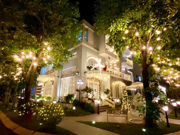 Sao Việt khoe độ giàu có mùa Noel: Biệt thự 40 tỷ được Ngọc Trinh decor chặt chém, biệt thự Bảo Thy sáng nhất khu nhà giàu quận 7 - Ảnh 12.