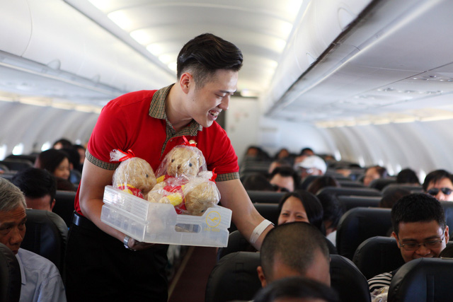 10 năm ấn tượng của Vietjet Air: Mô hình hãng bay giá rẻ thay đổi luật chơi ngành hàng không và nữ tỷ phú đô la duy nhất của Việt Nam - Ảnh 2.