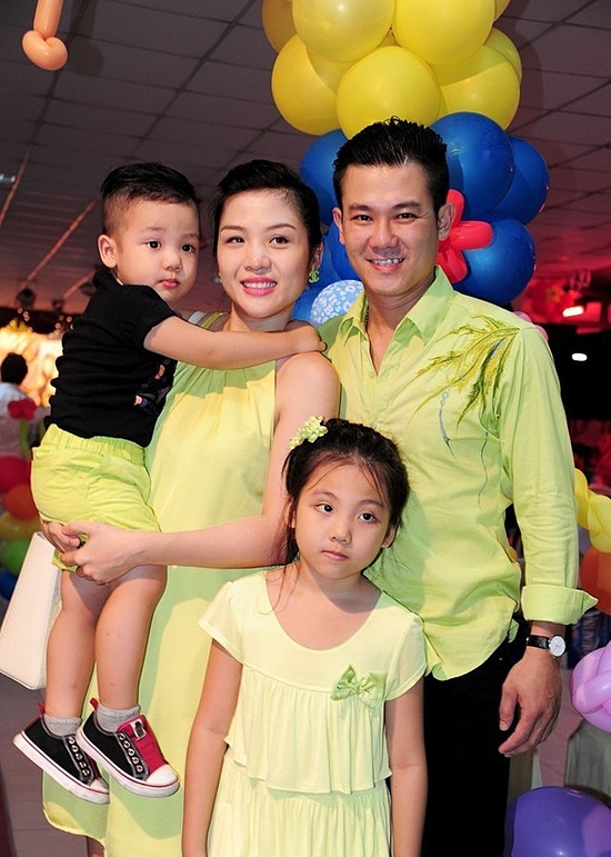 Vân Quang Long thích ở Việt Nam hơn nhưng vì 3 đứa nhỏ mới qua Mỹ chứ không sung sướng gì - Ảnh 3.