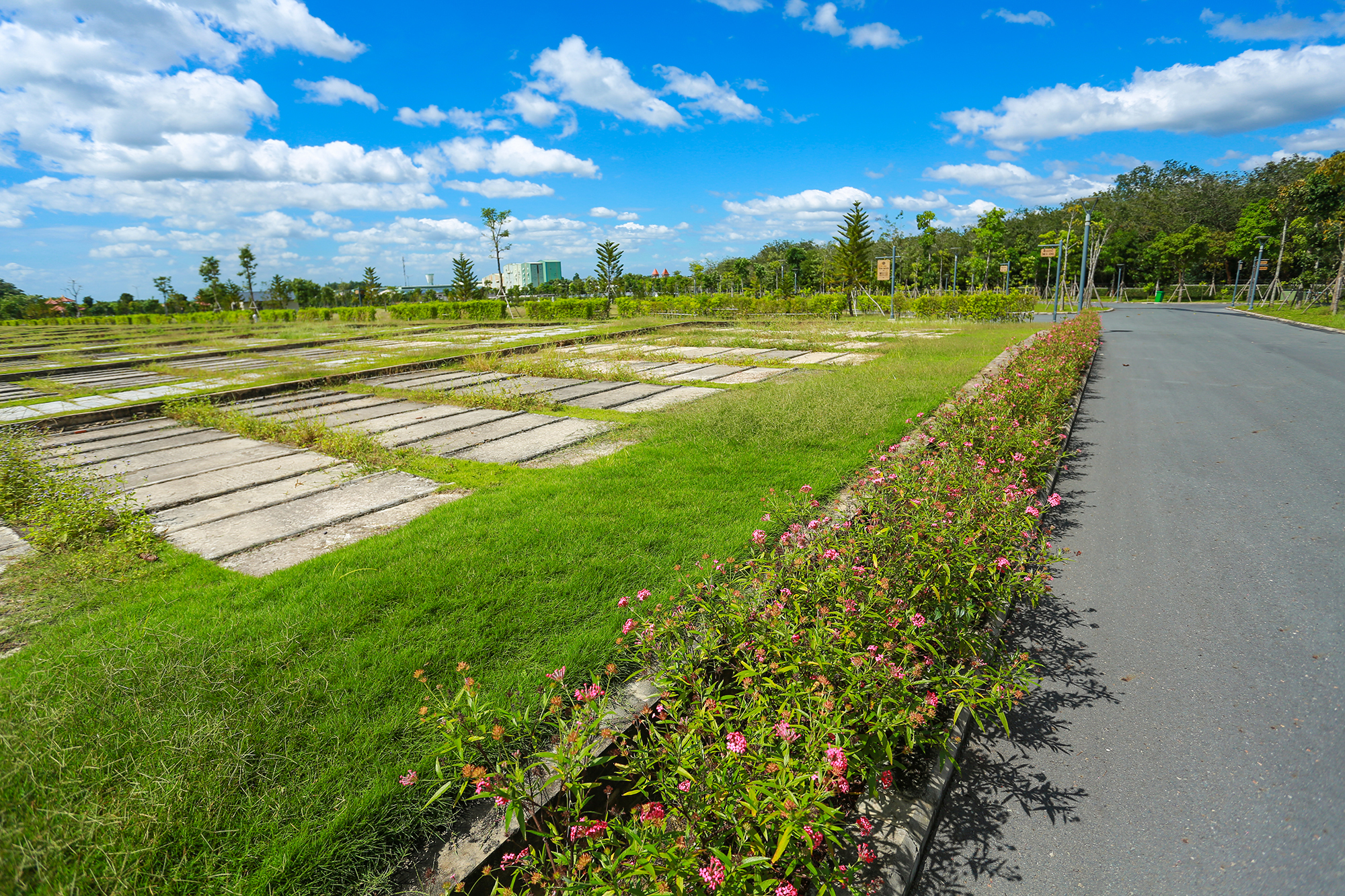 Cận cảnh hoa viên nghĩa trang hơn 2.000 tỷ đồng, có cảnh quan đẹp bậc nhất Việt Nam - Ảnh 18.
