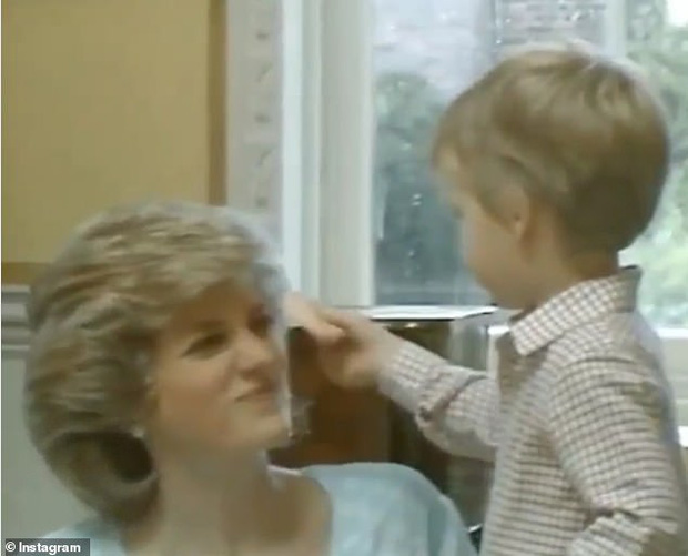 Video từ 35 năm trước quay Hoàng tử William bên mẹ quá cố bất ngờ gây bão MXH vì những khoảnh khắc quá đỗi ý nghĩa - Ảnh 6.