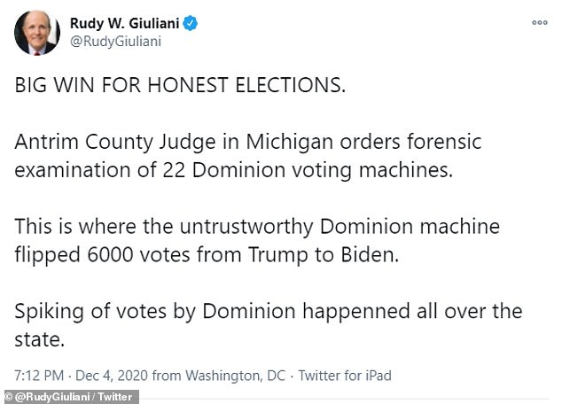 Nhóm pháp lý của ông Trump ăn mừng thắng lợi lớn sau cái gật đầu của thẩm phán bang Michigan - Ảnh 1.