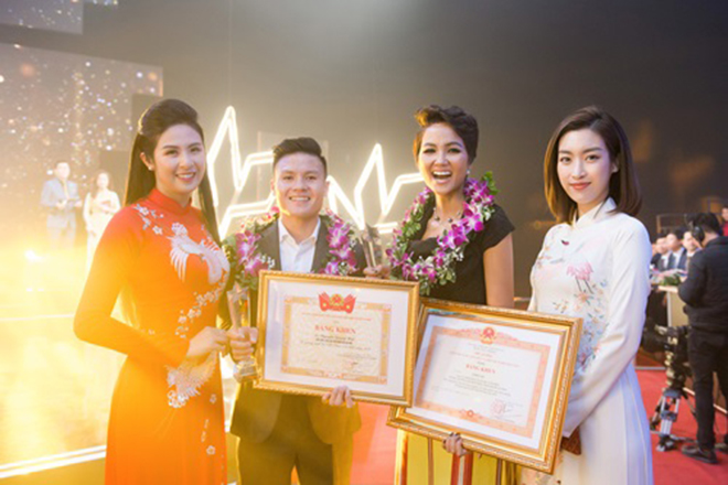 Cầu thủ Quang Hải từng bị 5 hoa hậu Việt dìm hàng - Ảnh 12.