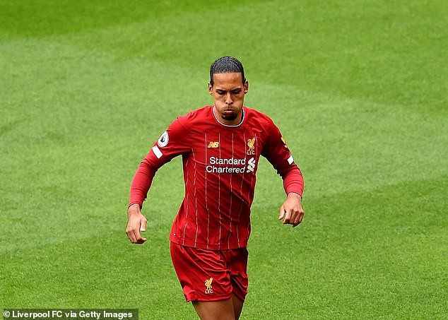 Van Dijk sắp gia hạn với Liverpool, nhận lương cao nhất lịch sử CLB  - Ảnh 1.