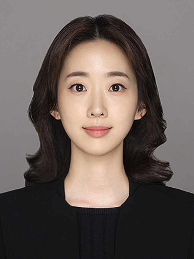 Tình tiết mới trong vụ hẹn hò của Song Joong Ki: Bạn gái luật sư có liên quan đến chuyện chia tài sản hậu ly hôn với Song Hye Kyo? - Ảnh 4.