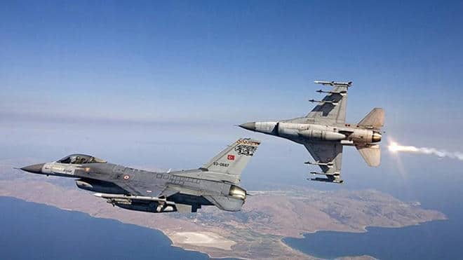 Tiêm kích Nga truy đuổi máy bay Mỹ - Phi công F-15C thiệt mạng - Rocket rơi gần căn cứ quân sự Mỹ tại Baghdad - Ảnh 2.