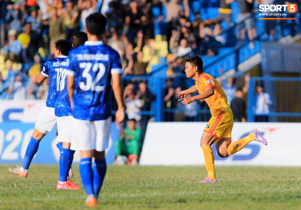 Đội đá gần 1 năm mới biết thắng, HLV ở V.League phản ứng thú vị hơn cả vừa vô địch - Ảnh 5.