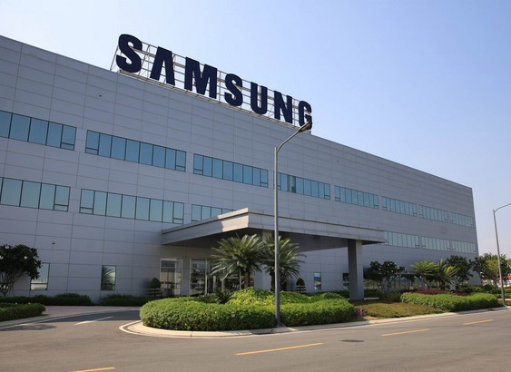 Samsung dời dây chuyền sản xuất màn hình máy tính từ Trung Quốc sang Việt Nam - Ảnh 1.