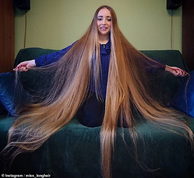 5 năm không cắt tóc, cô gái gây choáng khi thả tung mái tóc dài ấn tượng, các anh mê mẩn xin được chạm vào dù chỉ một lần - Ảnh 3.
