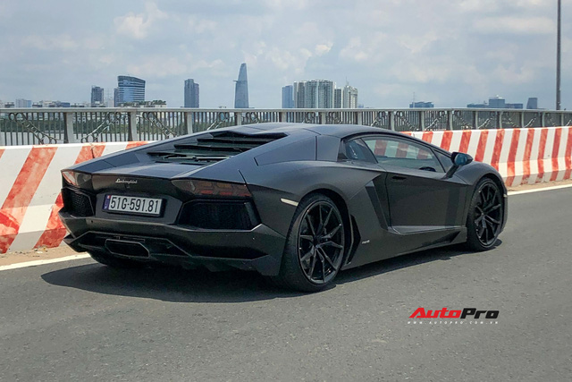 Lamborghini Aventador từng của ông Đặng Lê Nguyên Vũ dạt tới Đà Nẵng, đồ độ đã không cánh mà bay - Ảnh 5.