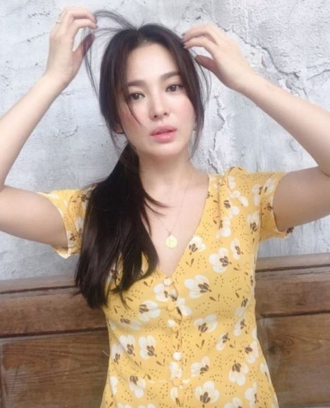 Thông tin hiếm về mẹ ruột của Song Hye Kyo: Kết hôn năm 18 tuổi rồi trở thành mẹ đơn thân, cuối cùng lại là điểm tựa cho con gái sau ly hôn - Ảnh 4.