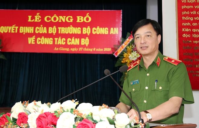 Đại tá Đinh Văn Nơi giữ chức vụ Giám đốc Công an tỉnh An Giang - Ảnh 1.