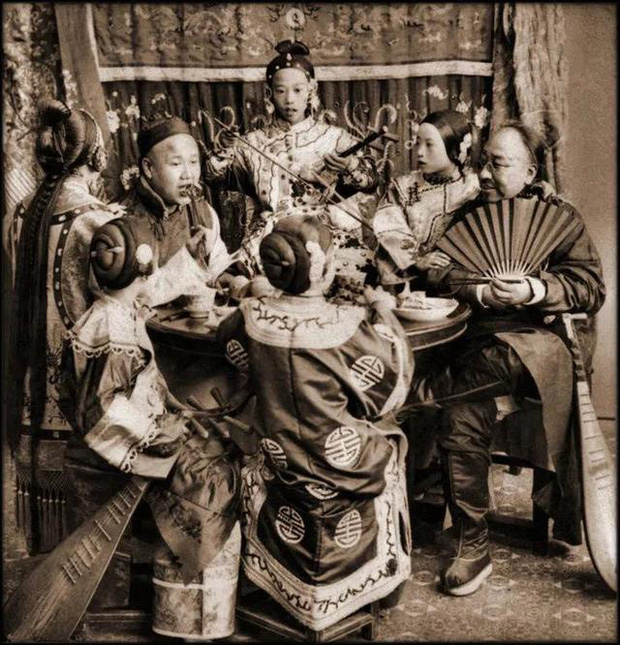 Loạt ảnh phản ánh chân thật cuộc sống người Trung Quốc trong giai đoạn biến động từ cuối thời nhà Thanh đến thời Dân Quốc - Ảnh 5.