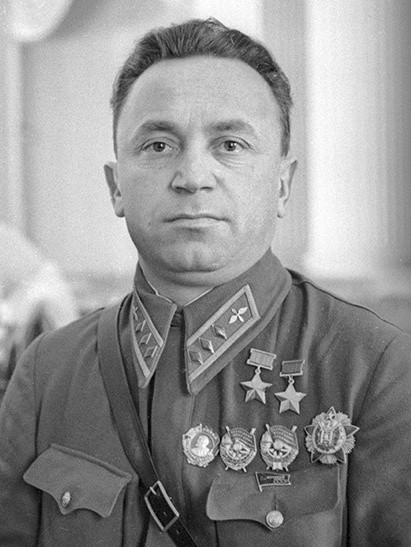 Các vị Tướng trẻ nhất của Hồng quân - Ảnh 6.