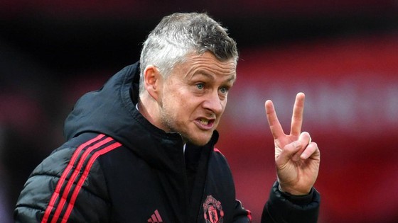 Solskjaer bất ngờ “nắn gân” các tiền đạo con cưng - Ảnh 1.