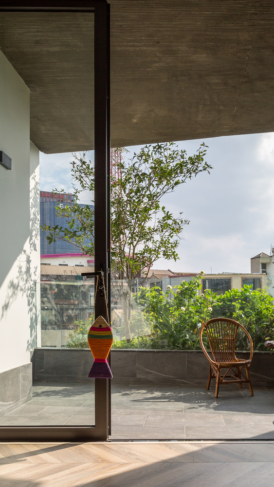 Ngôi nhà 49m2, 3 thế hệ cùng chung sống tại Hà Nội được giới thiệu trên báo Mỹ - Ảnh 8.