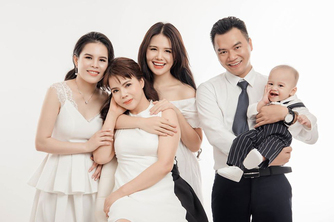 Cô dâu Phanh Lee của thiếu gia Cocobay xinh đẹp ai cũng biết nhưng mẹ ruột trẻ trung thế này thật bất ngờ - Ảnh 5.