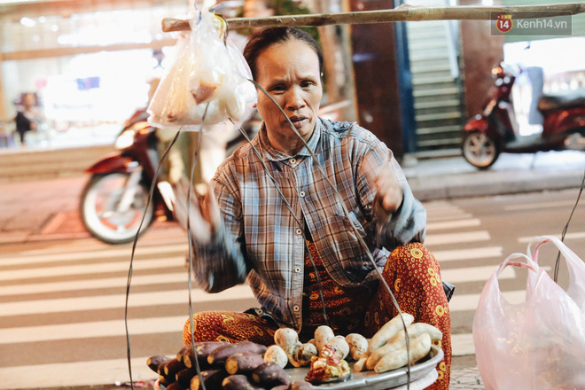 Có một chợ đêm Bến Thành buồn đến nao lòng: Khách Việt còn không có chứ nói chi khách nước ngoài - Ảnh 9.