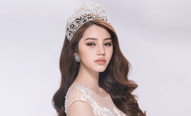 Hoa hậu Jolie Nguyễn giàu có và nổi tiếng ra sao? - Ảnh 1.