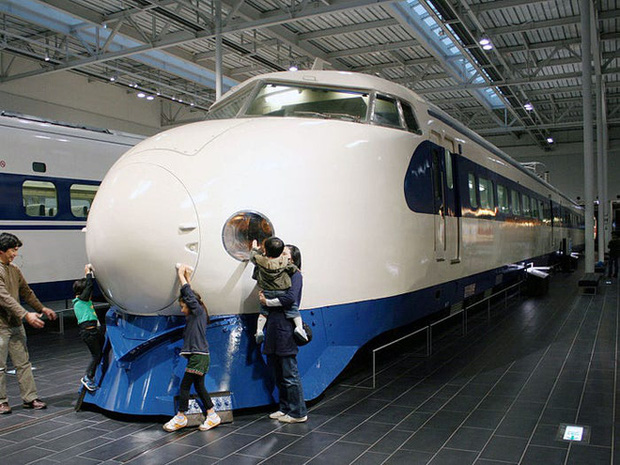 Cùng nhìn lại lịch sử hoạt động của tàu siêu tốc Shinkansen, niềm tự hào Nhật Bản với phiên bản mới nhất có thể chạy ngon ơ ngay cả khi động đất - Ảnh 19.