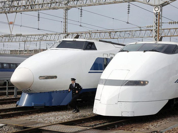 Cùng nhìn lại lịch sử hoạt động của tàu siêu tốc Shinkansen, niềm tự hào Nhật Bản với phiên bản mới nhất có thể chạy ngon ơ ngay cả khi động đất - Ảnh 23.