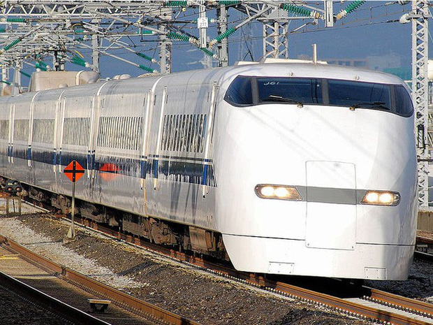 Cùng nhìn lại lịch sử hoạt động của tàu siêu tốc Shinkansen, niềm tự hào Nhật Bản với phiên bản mới nhất có thể chạy ngon ơ ngay cả khi động đất - Ảnh 24.