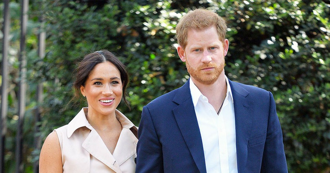 4 bằng chứng cho thấy Meghan Markle đang thao túng chồng khiến hoàng gia cũng đành bất lực - Ảnh 1.