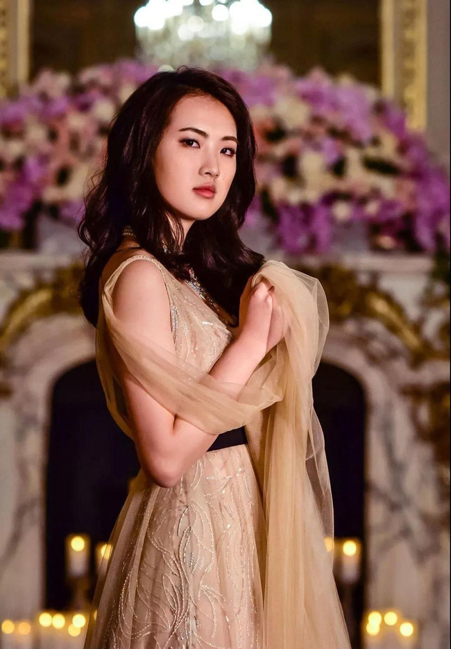 Annabel Yao: Ái nữ của ông trùm Huawei đã từng từ chối trở thành con dâu Vua sòng bài Macau, nhường suất đặc biệt cho nàng siêu mẫu thị phi - Ảnh 2.
