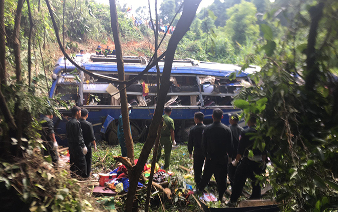 Vụ xe khách lao xuống vực ở Kon Tum: 17 nạn nhân xuất viện - Ảnh 1.