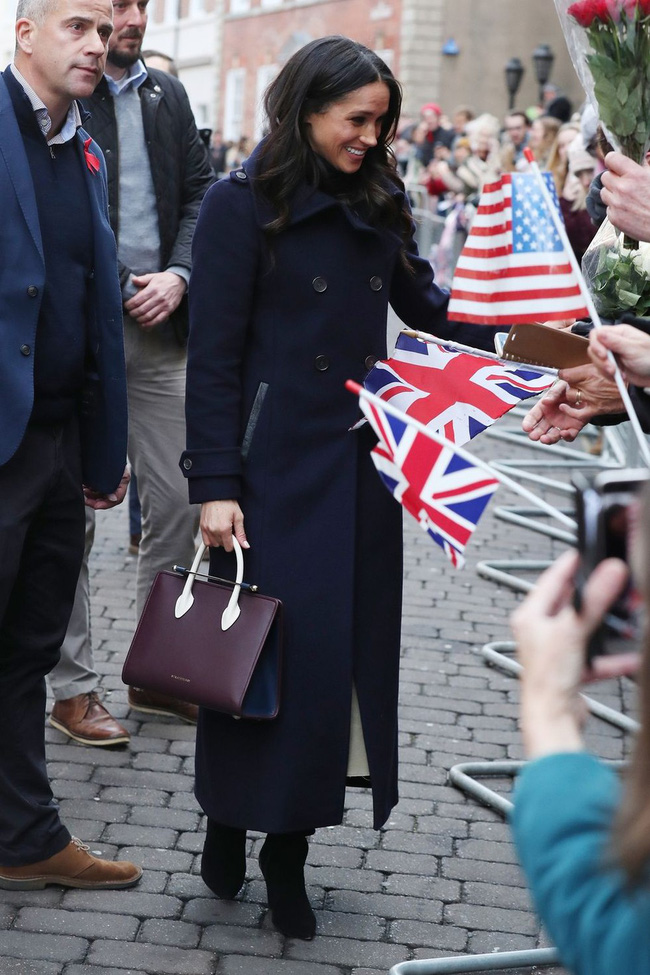 Tiết lộ 5 mẹo Meghan Markle thường sử dụng để trở thành bậc thầy hớp hồn người đối diện dù có bị ghét cay ghét đắng đến đâu - Ảnh 1.