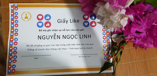 Con gái không được thưởng vì môn thể dục và thủ công, ông bố tự làm luôn giấy khen trao ở nhà - Ảnh 3.