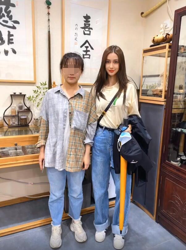 Lộ diện nhan sắc thật của Angelababy, thần thái thế nào mà thách thức cả camera thường? - Ảnh 3.