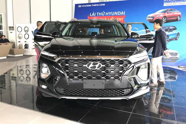 Ngoài giảm trước bạ, Hyundai Santa Fe, Tucson và Kona thêm chiêu mới giành thị phần ở các phân khúc SUV tại Việt Nam - Ảnh 1.