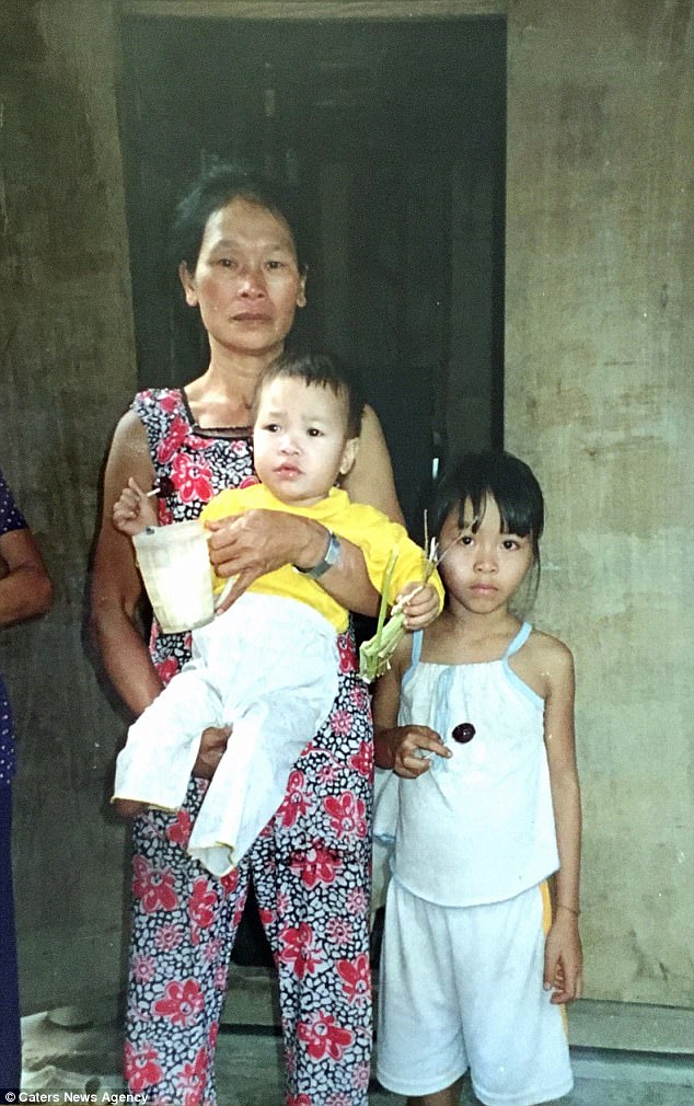 Sau 17 năm được nhận nuôi ở Mỹ, cuộc sống hiện tại của bé gái Việt mất 2 chân sau vụ nổ thương tâm khiến ai cũng phải ngạc nhiên - Ảnh 2.