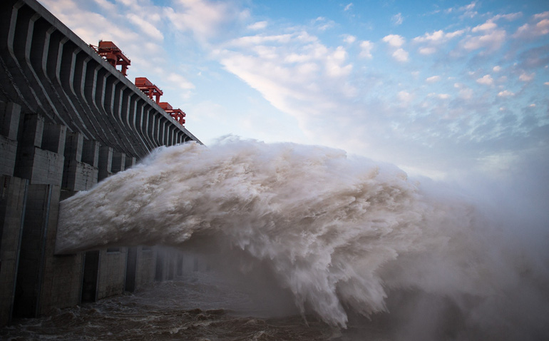 Lũ lụt quá mạnh, công ty điều hành lần đầu thừa nhận đập Tam Hiệp "biến dạng nhẹ"