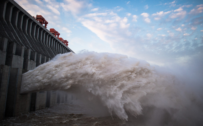 Báo Trung Quốc giận dữ: Phương Tây lo đập Tam Hiệp sắp vỡ đến nơi là "thiếu thường thức"