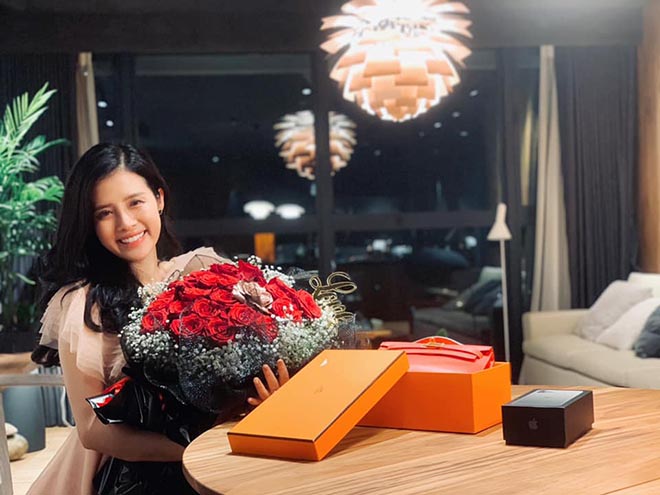 Cuộc sống giàu có, sang chảnh của nữ BTV trẻ nhất nhì VTV24 - Ảnh 8. Cuộc sống giàu có, sang chảnh của nữ BTV trẻ nhất nhì VTV24 - Ảnh 8.