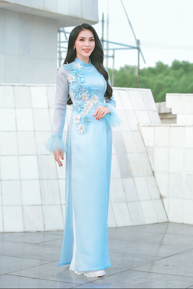 Kim Huyền Sâm, Mạnh Cường dẫn ăn ý trong chương trình Huyền thoại Đồng Lộc - Ảnh 1.