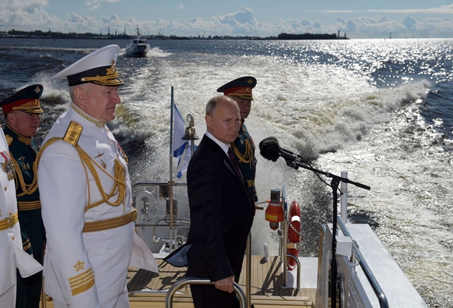 Cận cảnh dàn vũ khí cực khủng của Hải quân Nga - Ảnh 2.
