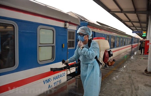 Thủ tướng: Không để dịch bệnh bùng phát, lan rộng ở Đà Nẵng và các địa phương khác; Đường sắt lập thêm tàu chạy từ Đà Nẵng đi Hà Nội, TP.HCM - Ảnh 1.