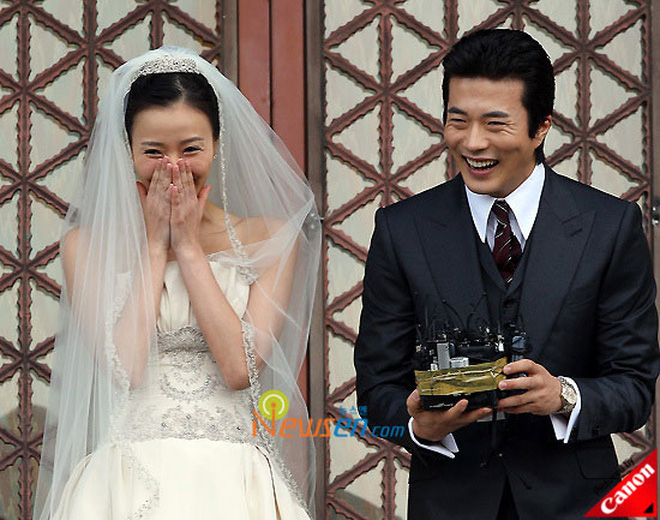 Chuyện tình Kwon Sang Woo và Á hậu dâu hụt đế chế Samsung: Từ tin đồn đào mỏ, ngoại tình đến gia đình danh giá nhất Kbiz - Ảnh 14.