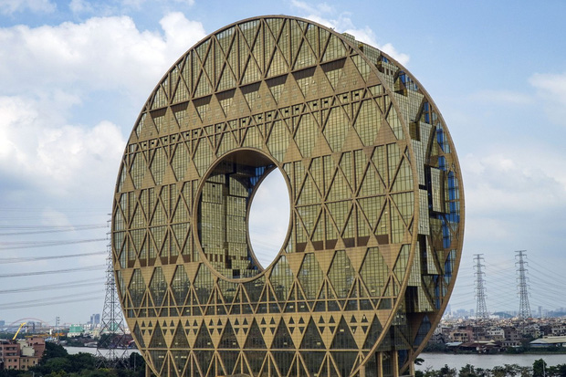 Ghé thăm Hà Bắc - nơi các tòa nhà xấu nhất Trung Quốc tụ tập và đua nhau khoe sắc mỗi ngày - Ảnh 4.