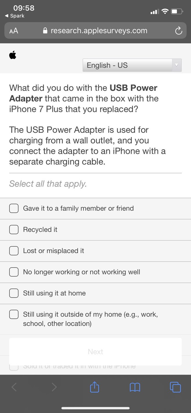 Giữa tin đồn iPhone 12 bỏ củ sạc, Apple thăm dò người dùng về củ sạc iPhone cũ - Ảnh 2.