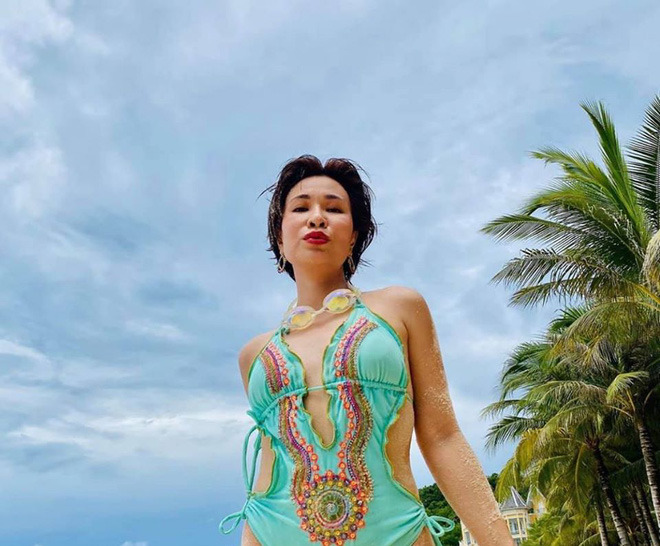 Uyên Linh lột xác như thế nào khi chơi thân với Quốc Thiên? - Ảnh 4. Uyên Linh lột xác như thế nào khi chơi thân với Quốc Thiên? - Ảnh 4.