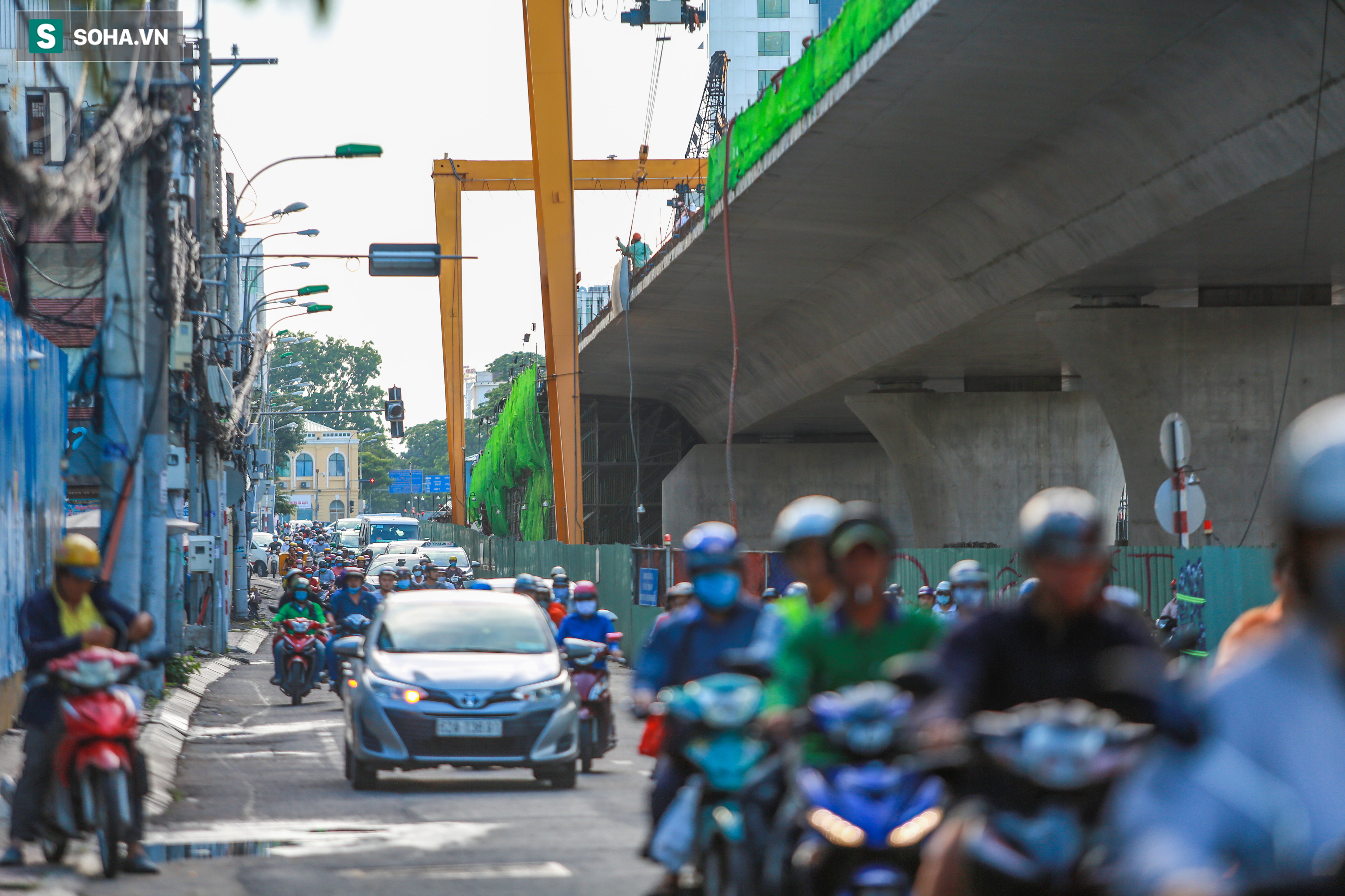 Cầu Thủ Thiêm 2 vươn mình ra sông Sài Gòn, lộ hình dáng khi nhìn từ trên cao - Ảnh 14.